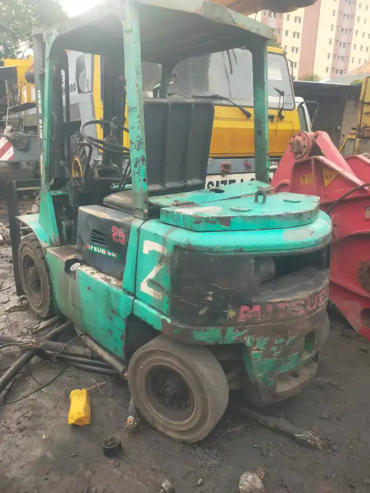 Forklift Mitsubishi fd25 diesel
