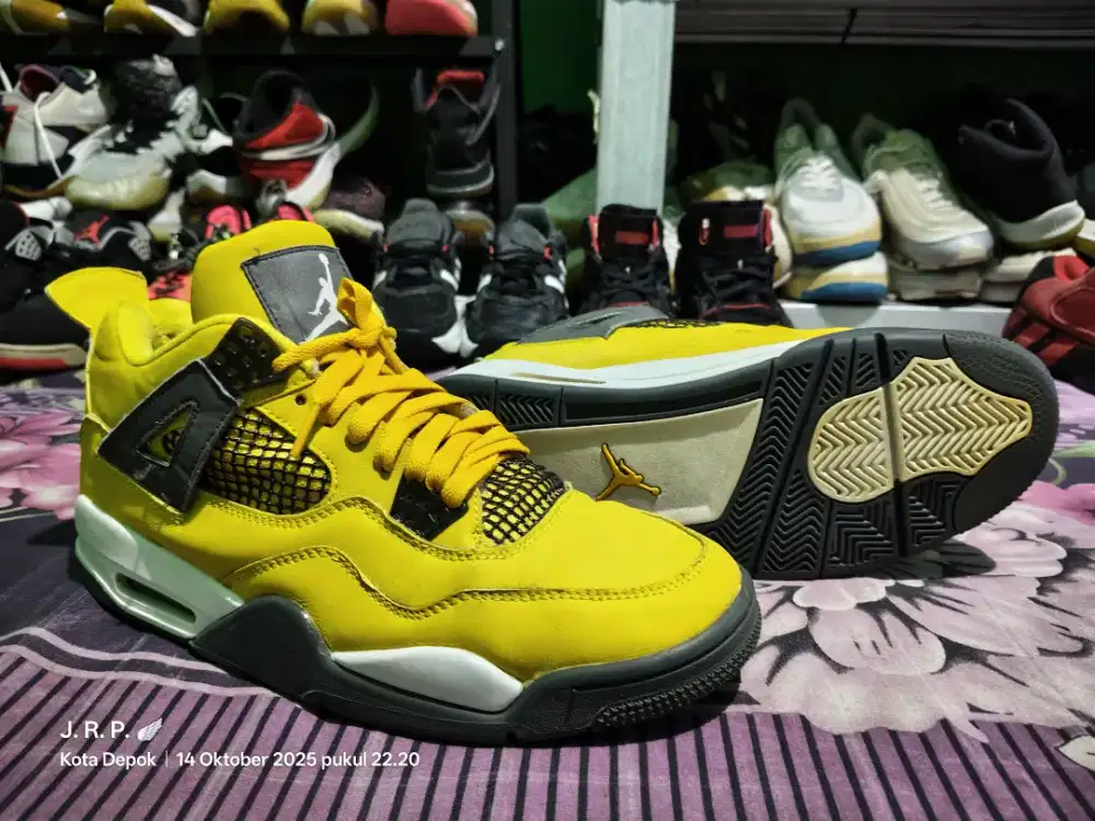 Sepatu second jordan