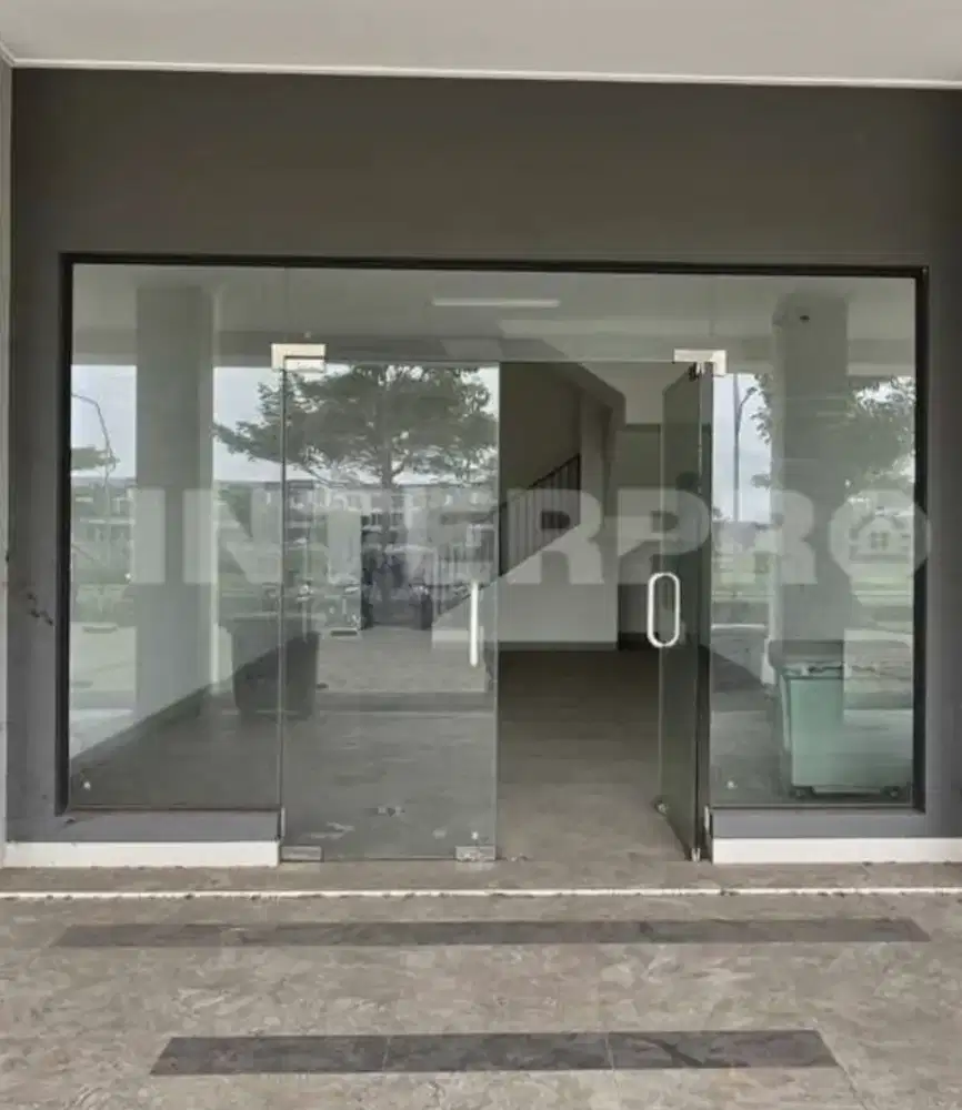 Dijual pintu kaca bekas ruko baru melody gading serpong