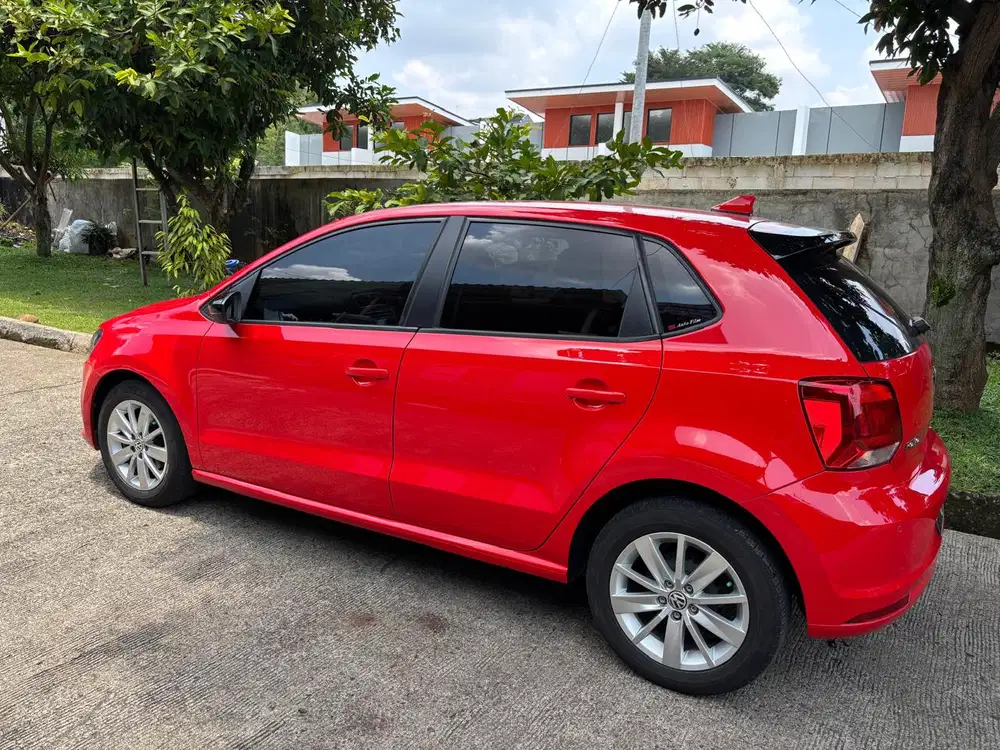Volkswagen Polo 2015 Bensin