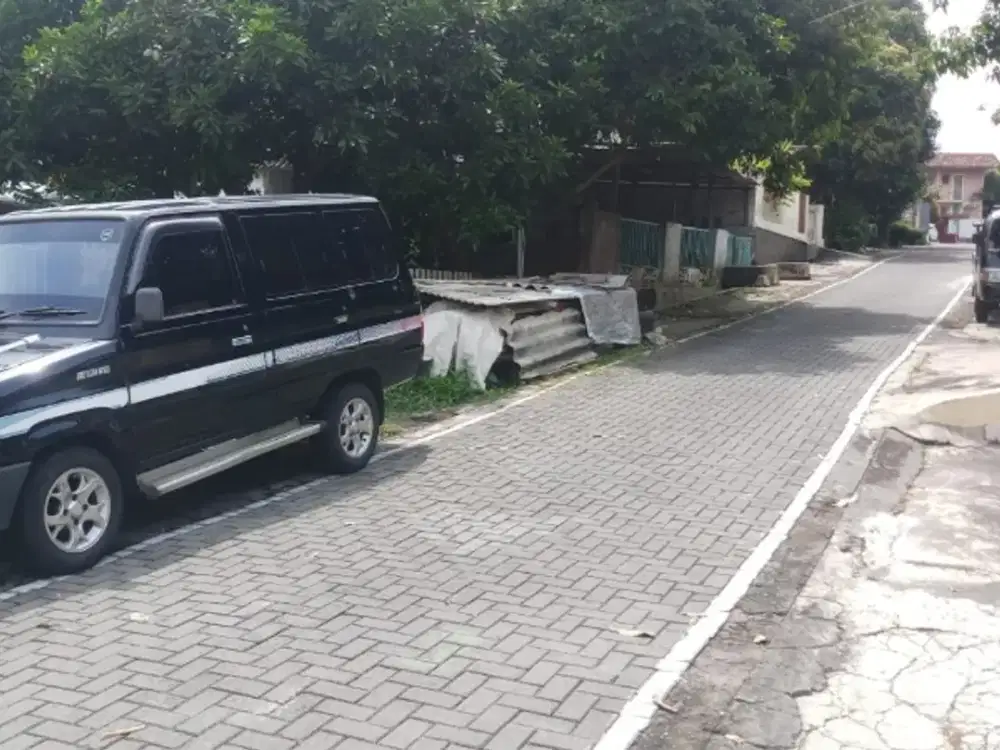 tanah strategis ngesrep barat banyumanik