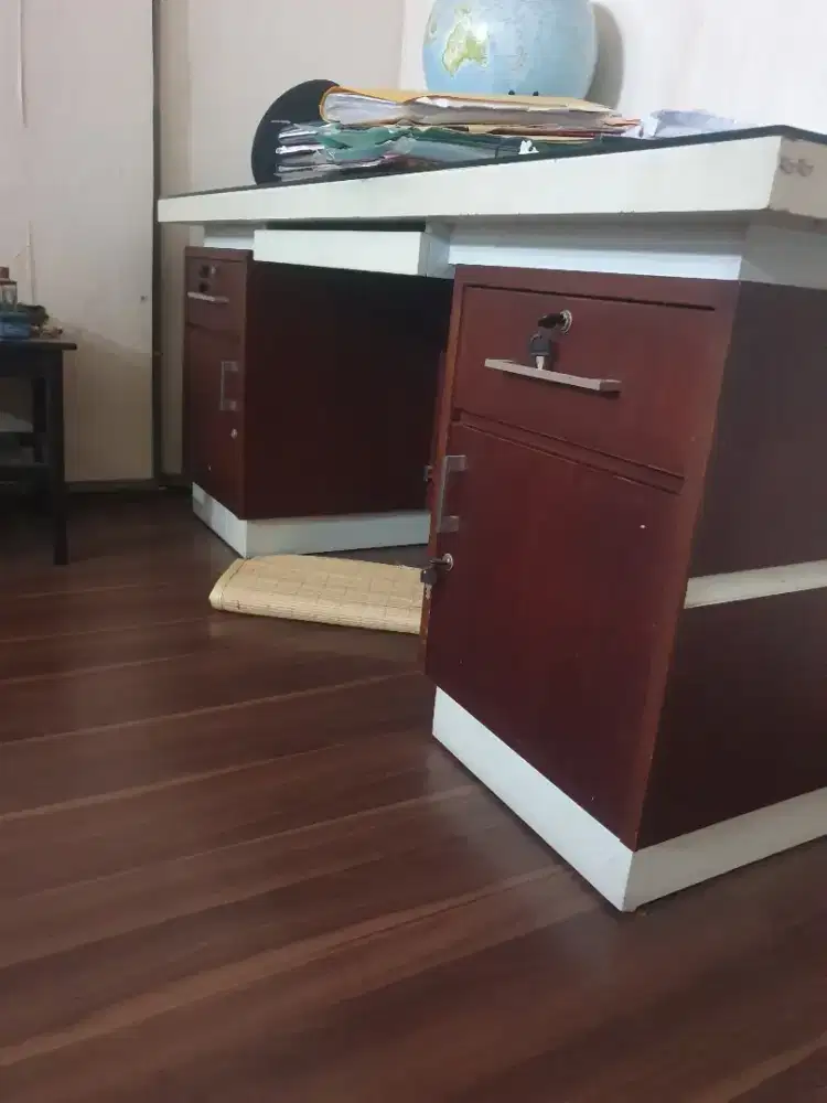 Meja direktur design bikin sendiri..kualitas super