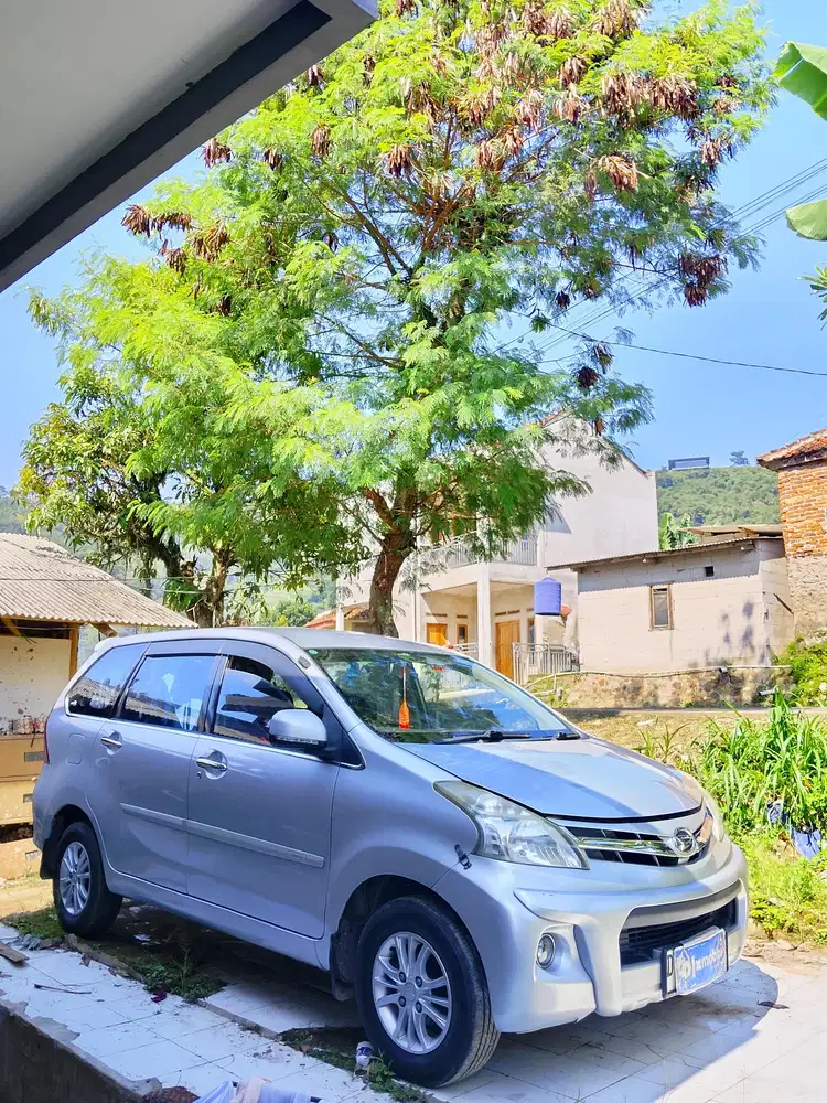 Daihatsu Xenia 2014 Bensin