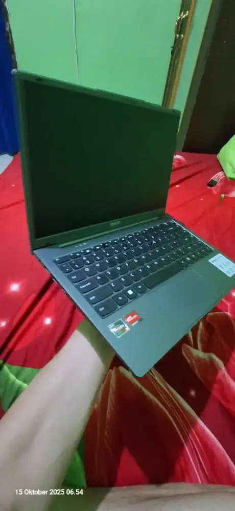 Jual laptop axioo hype 5 AMD X3.RYZEN 5