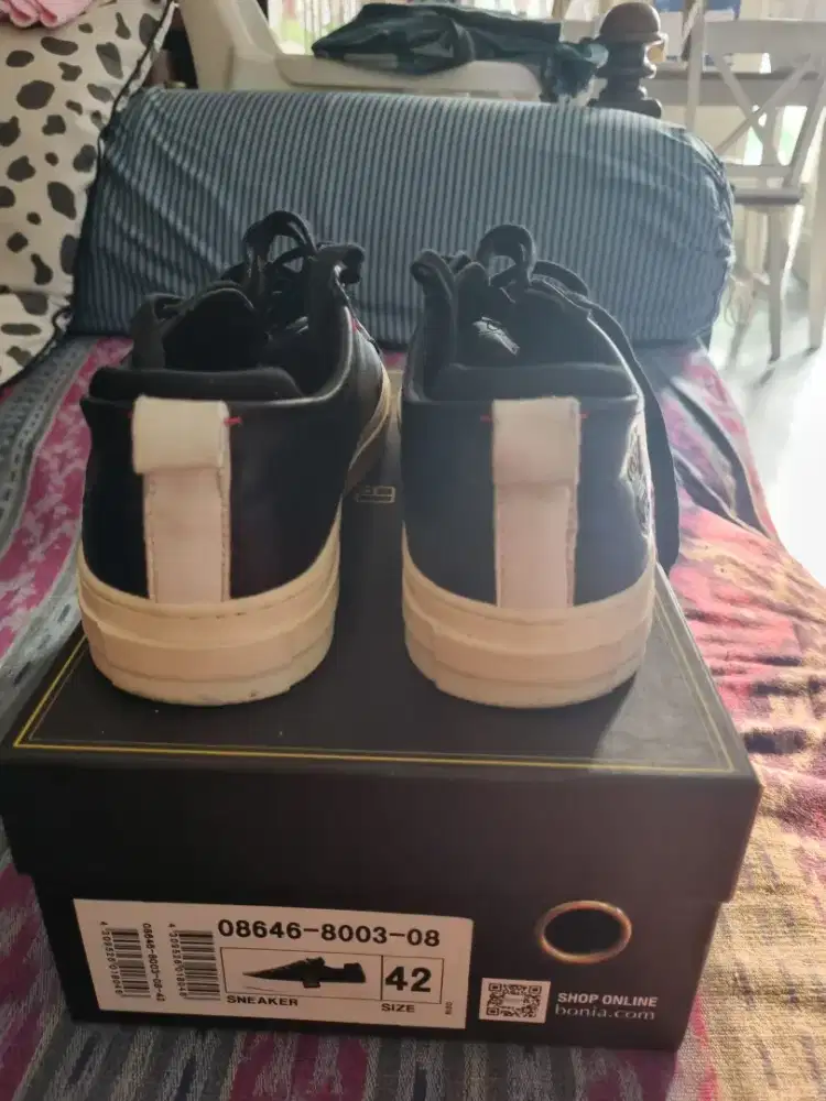 Sepatu bonia original