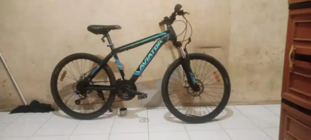 Sepeda gunung merk aviatorukuran 24 inch