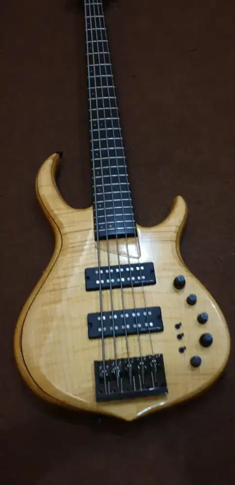Bass SIRE Marcus Miller