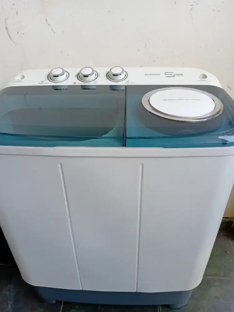 Dijual mesin cuci 2 tabung kap 8kg