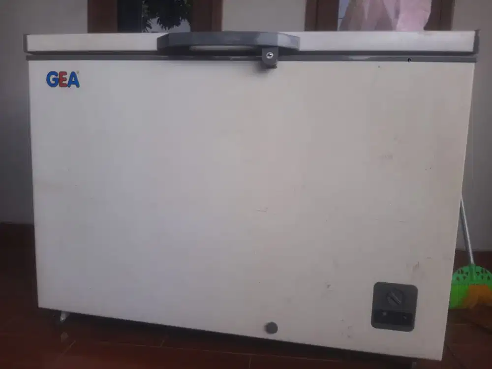 Frezer gea second 330L
