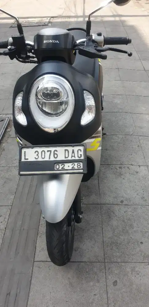 Scoopy Fhasion th 2023 istimewa km 14rb pjk baru