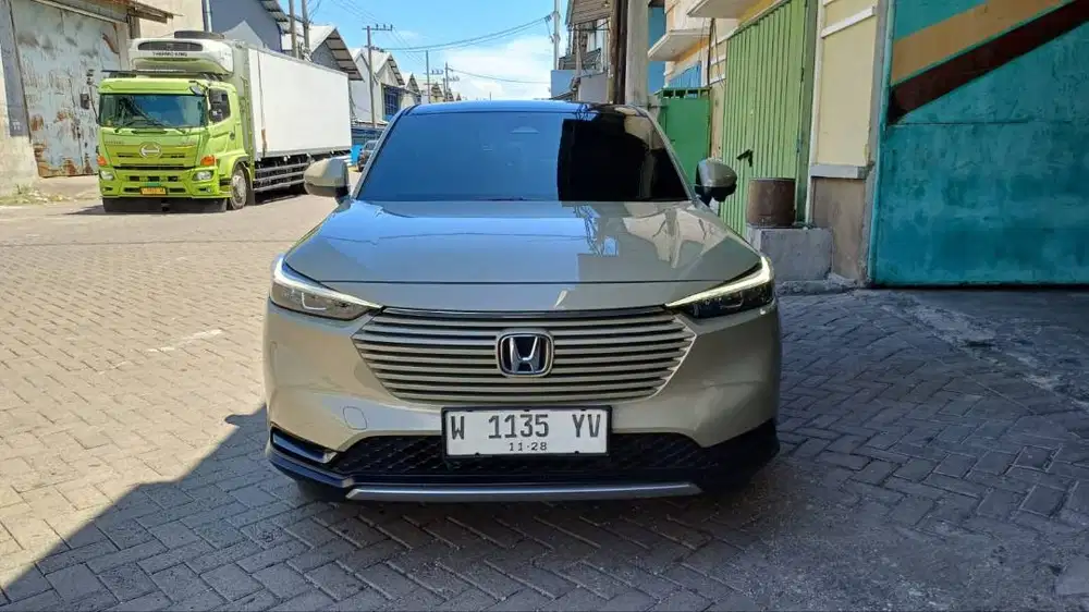 HONDA HRV 2023 1.5L SE MATIC WARNA SAND KHAKI PEARL (FAVORIT)