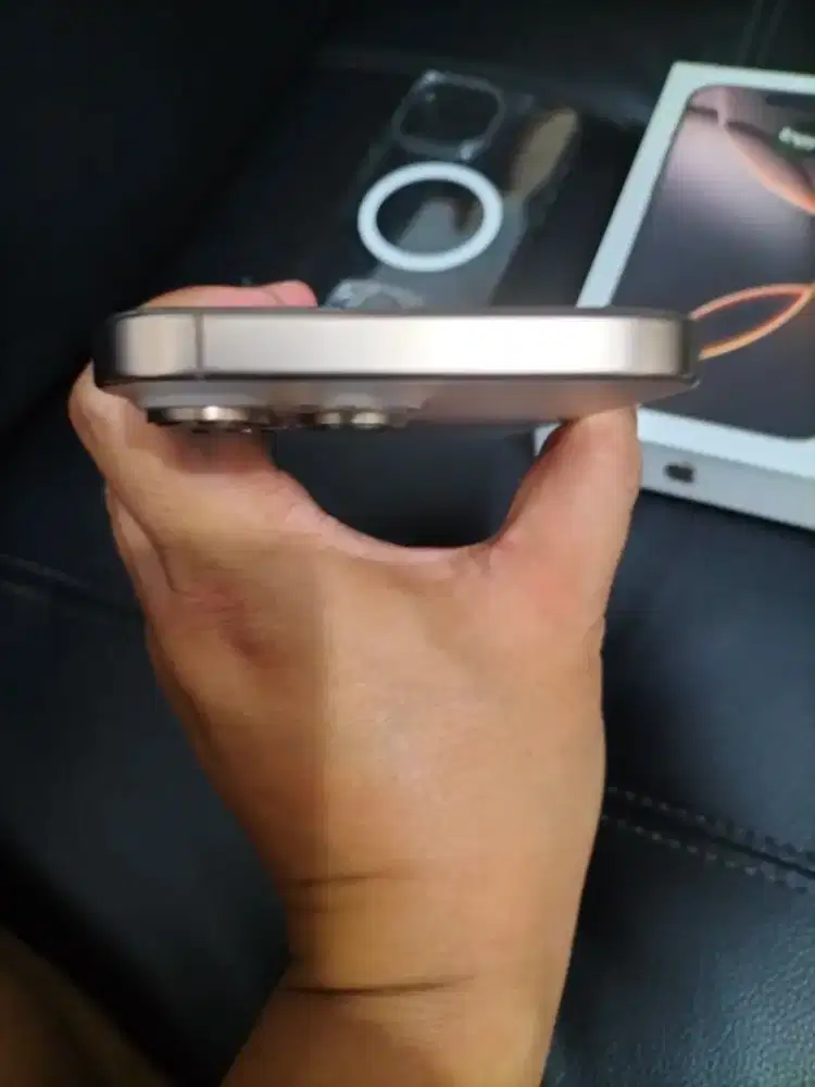 Apple Iphone 16 Pro Max 256gb Desert Titanium mulus 99.9 like new.