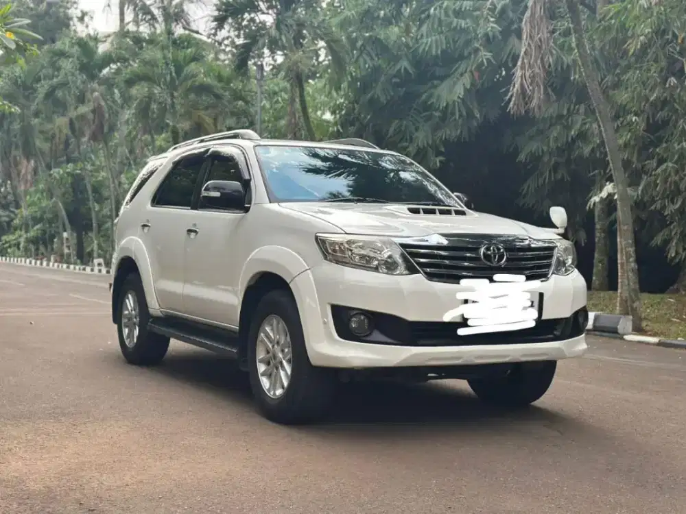 Toyota Fortuner 2013