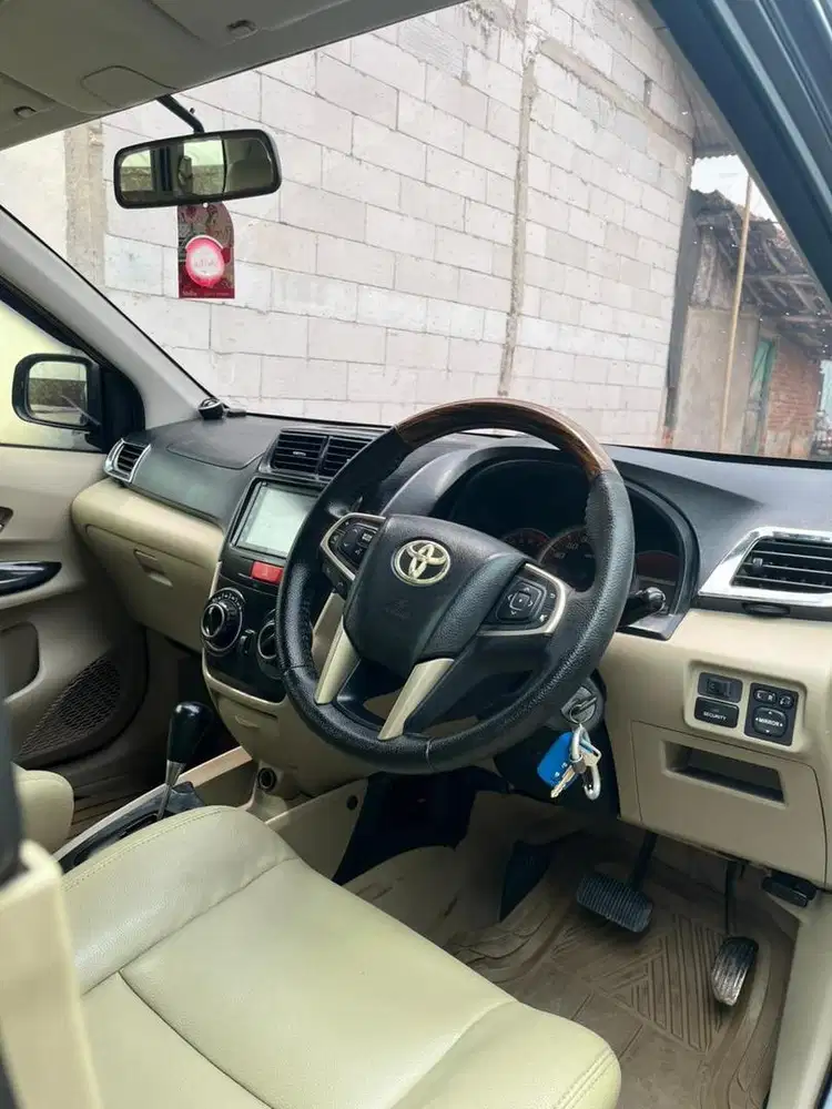 Jual mobil avanza G 2014