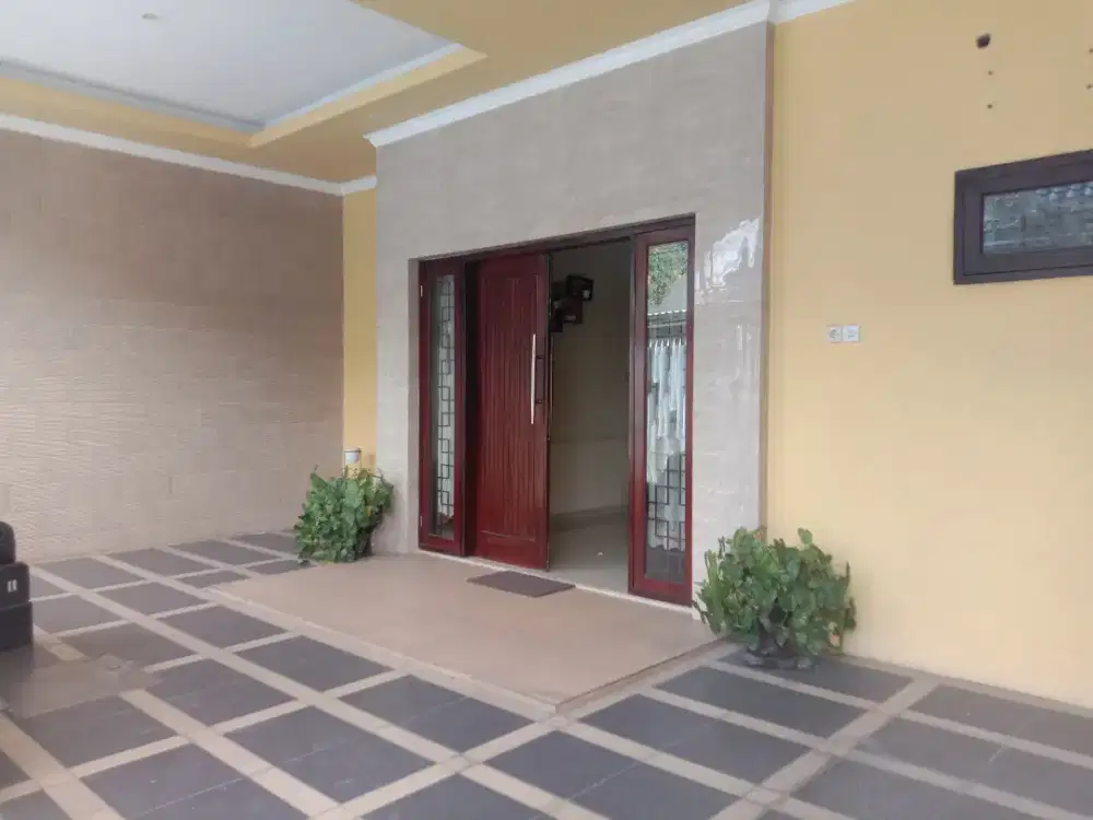 Dikontrakan rumah per tahun
