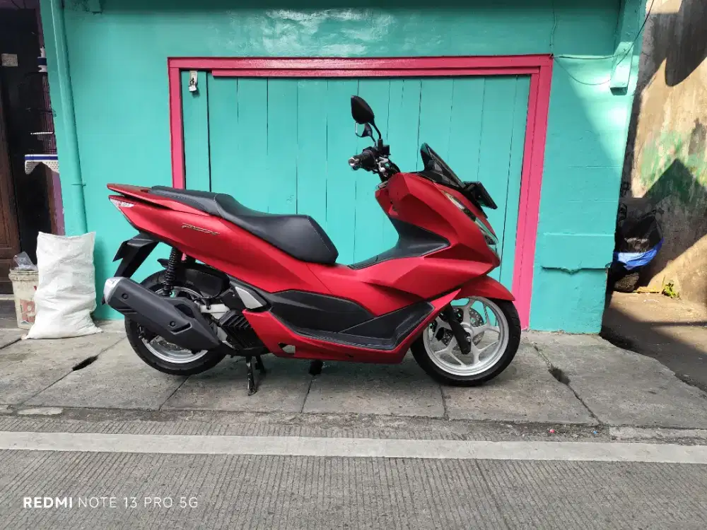 Honda PCX 160 abs hstc 2023 b dki km 9xxx