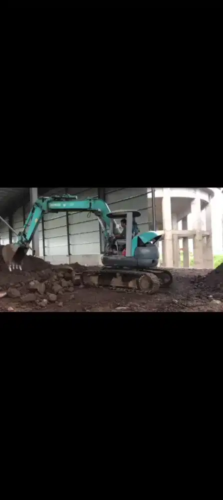 excavator PC 75 / SK 75 Kobelco tahun 2013 siap pakai