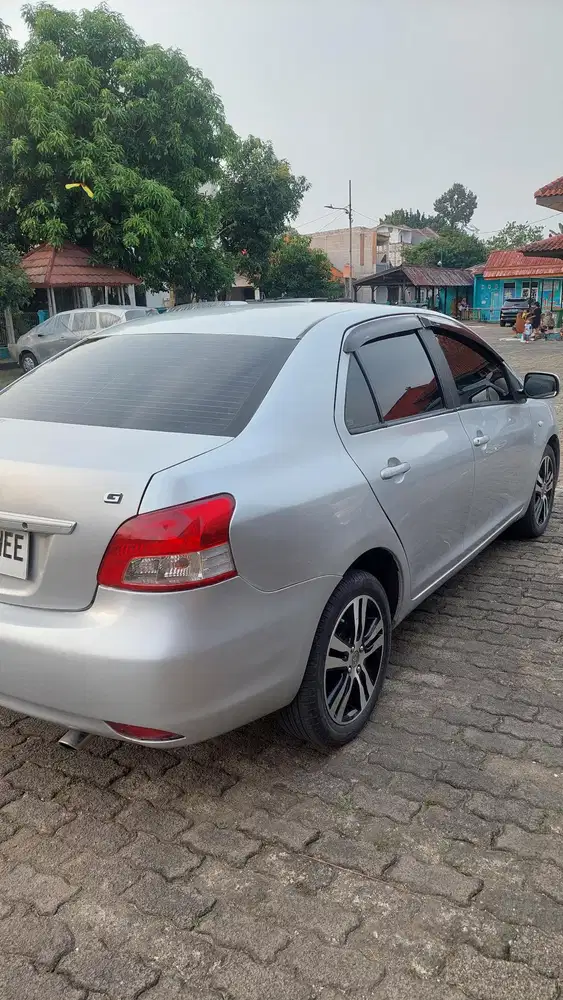 Toyota Limo 2012 Bensin