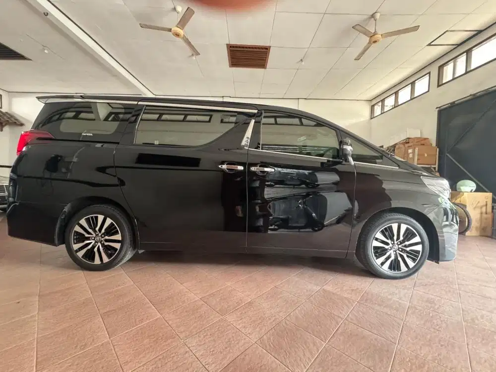 2022 Alphard tipe 2.5L