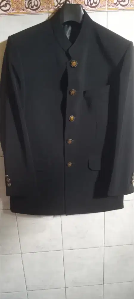 Jual jas masih baru