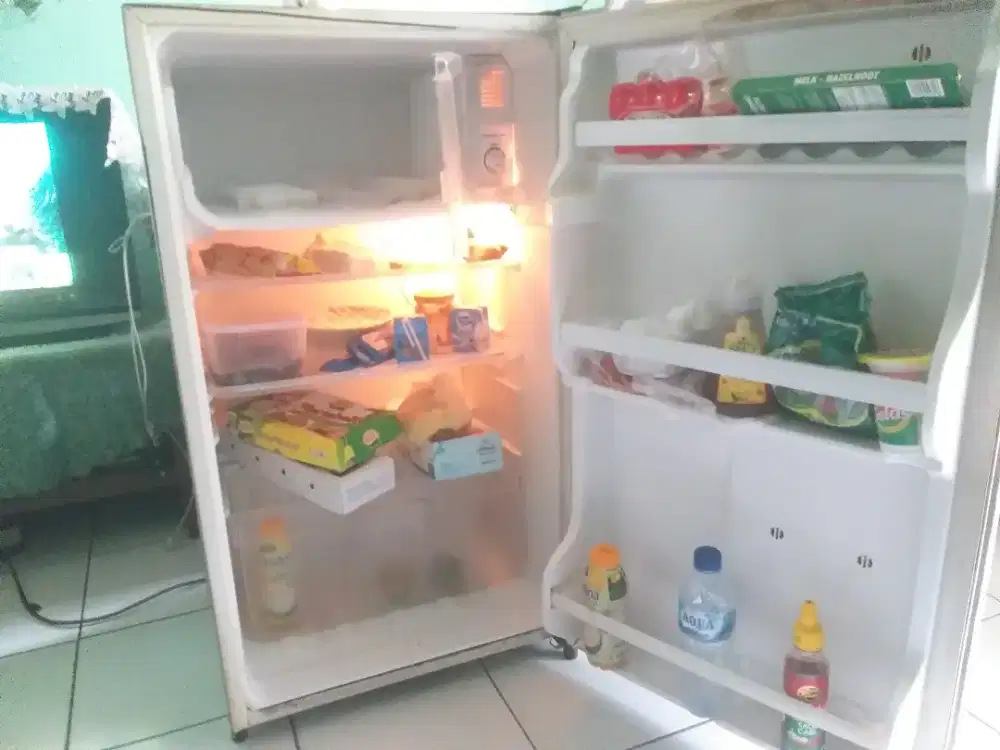 Kulkas 1 pntu sharp beku dngin pamulabg