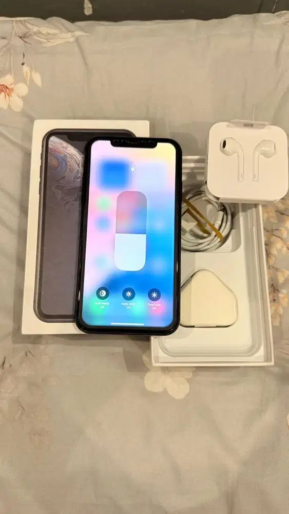 Dijual Iphone Xr Black 128GB Terdaftar Lengkap