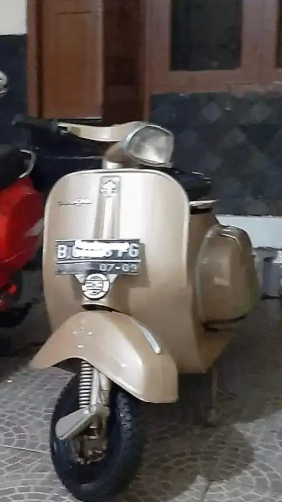 Di jual cepat vespa 1986