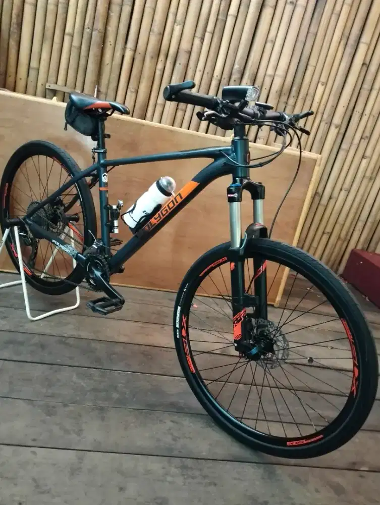 Sepeda Polygon xtrada 6
