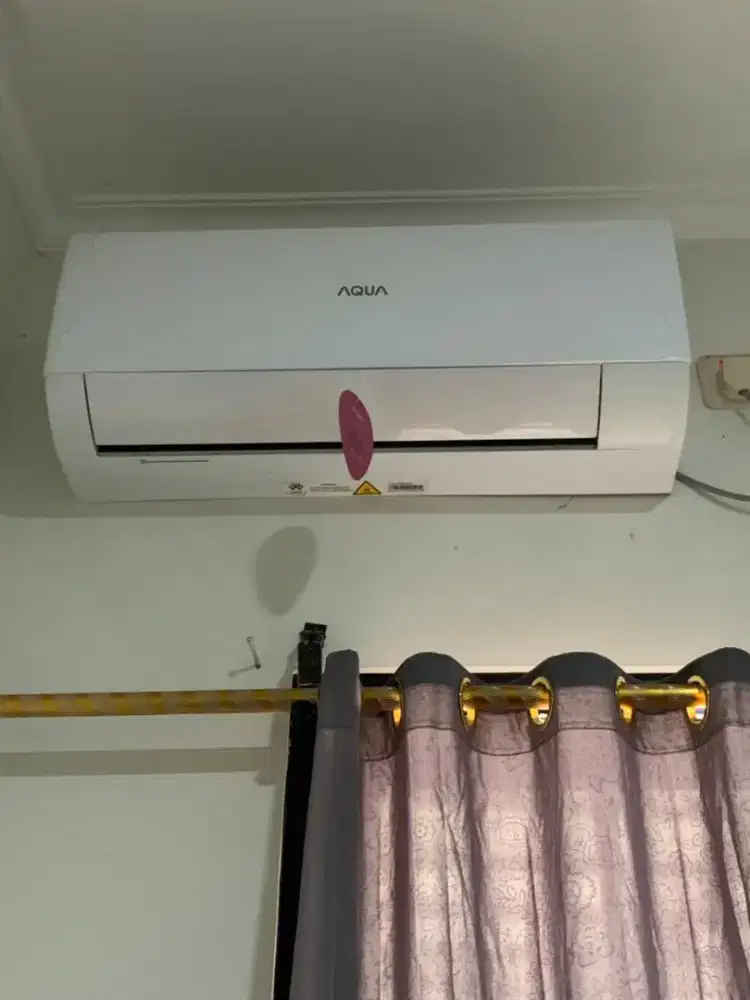 Di Jual Cepat AC 1/2 PK  Aqua Masih Sehat Masih Terpasang  terpakai