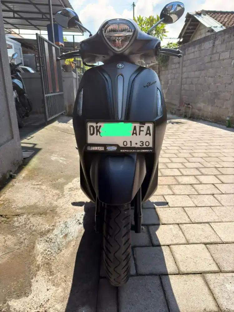 Grand Filano Hitam