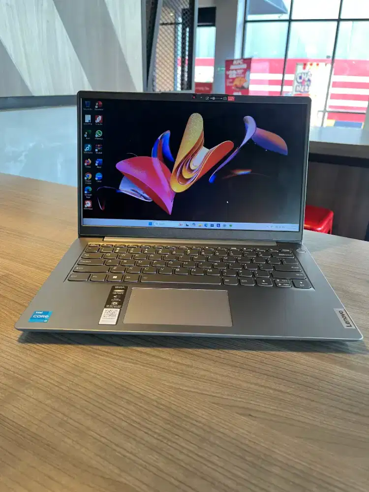 IdeaPad 3 14IAU7 Laptop second garansi panjang