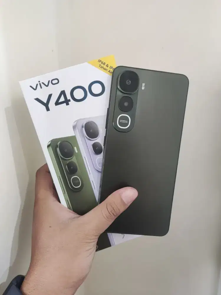 Vivo y400 ram 8/256 second like new