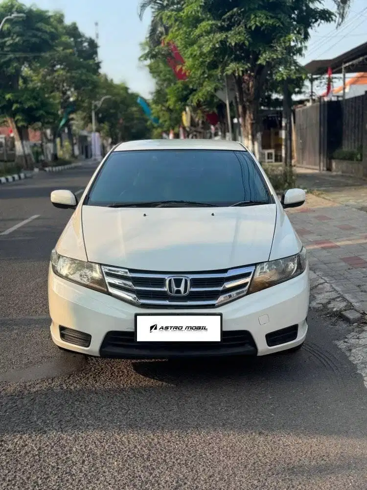 HONDA CITY 2013 / 2012 Putih Manual Bagus Bekas Kredit Murah Surabaya