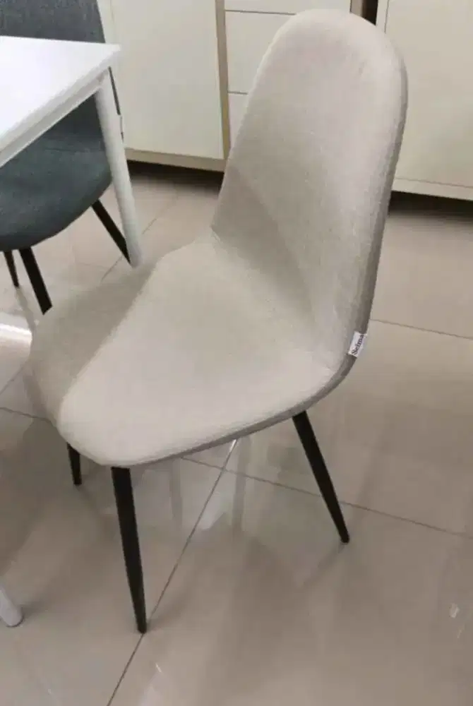 Kursi melvin serbaguna