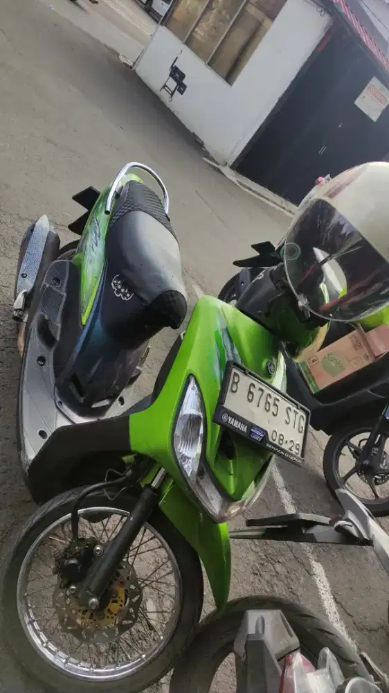 Yamaha Mio Hijau 2009 standar pabrik