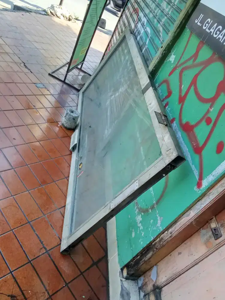 Murah sekali daun pintu kaca almunium