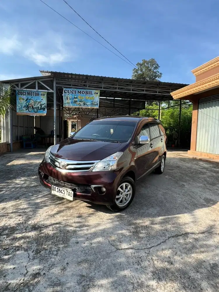 Toyota Avanza 2014 Mulus Bening