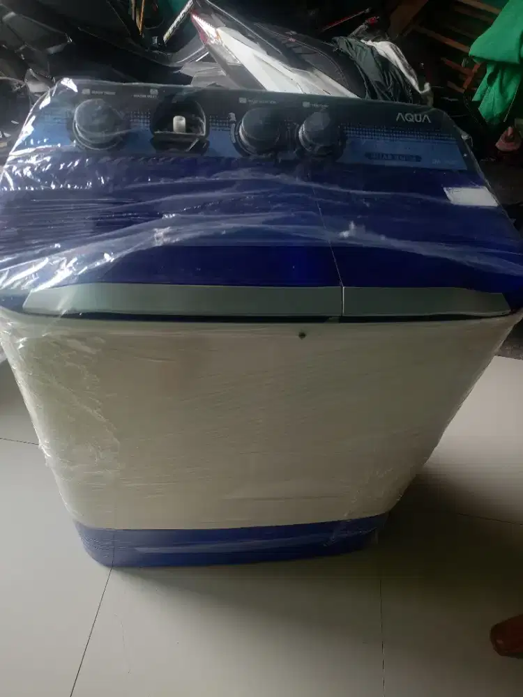 Mesin cuci 2 tabung merk Aqua japan kapasitas 8kg mulus