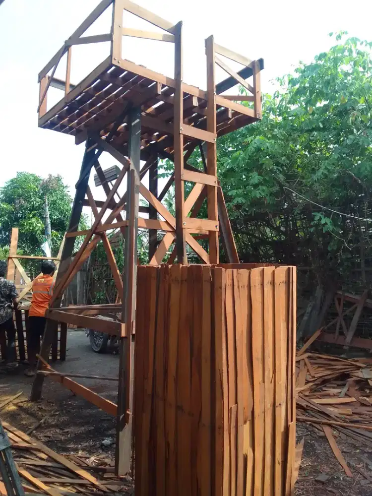 Tiang tandon menara ulin