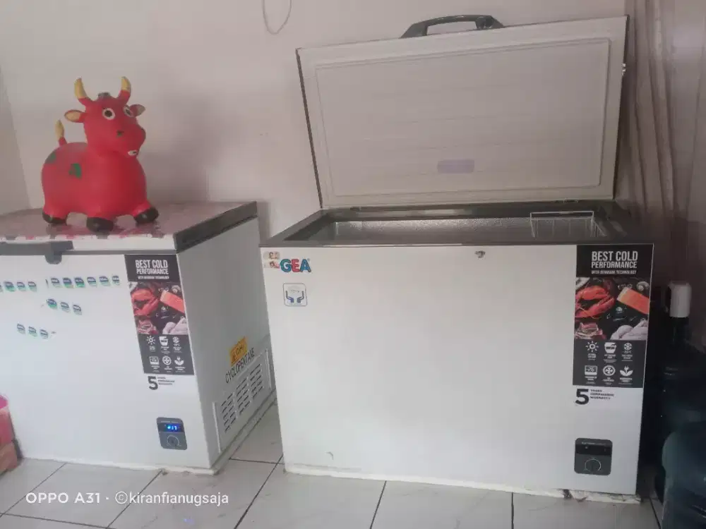 Dijual freezer box gea ukuran 300 liter