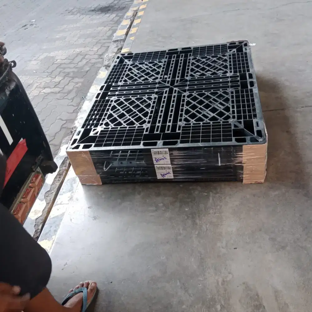 PALLET PLASTIK SECOND SIAP SUPPLY