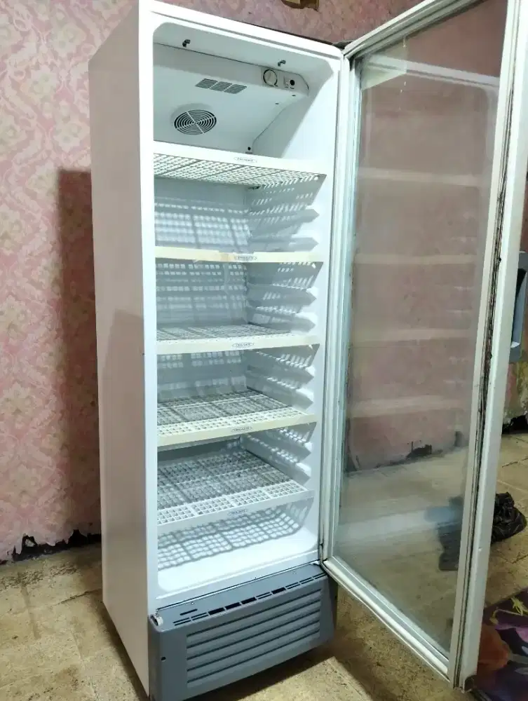Showcase Frigigate Jumbo 300Liter