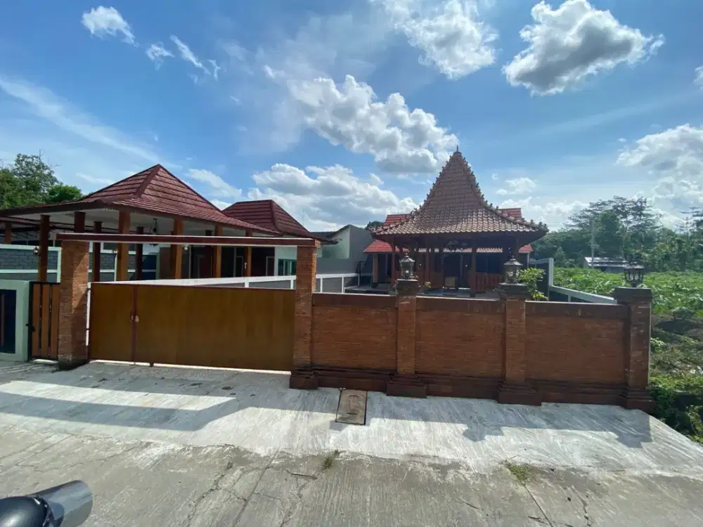 Hunian Bernilai Budaya, Dekat Candi Plaosan — Koleksi Langka Bernilai Tinggi!