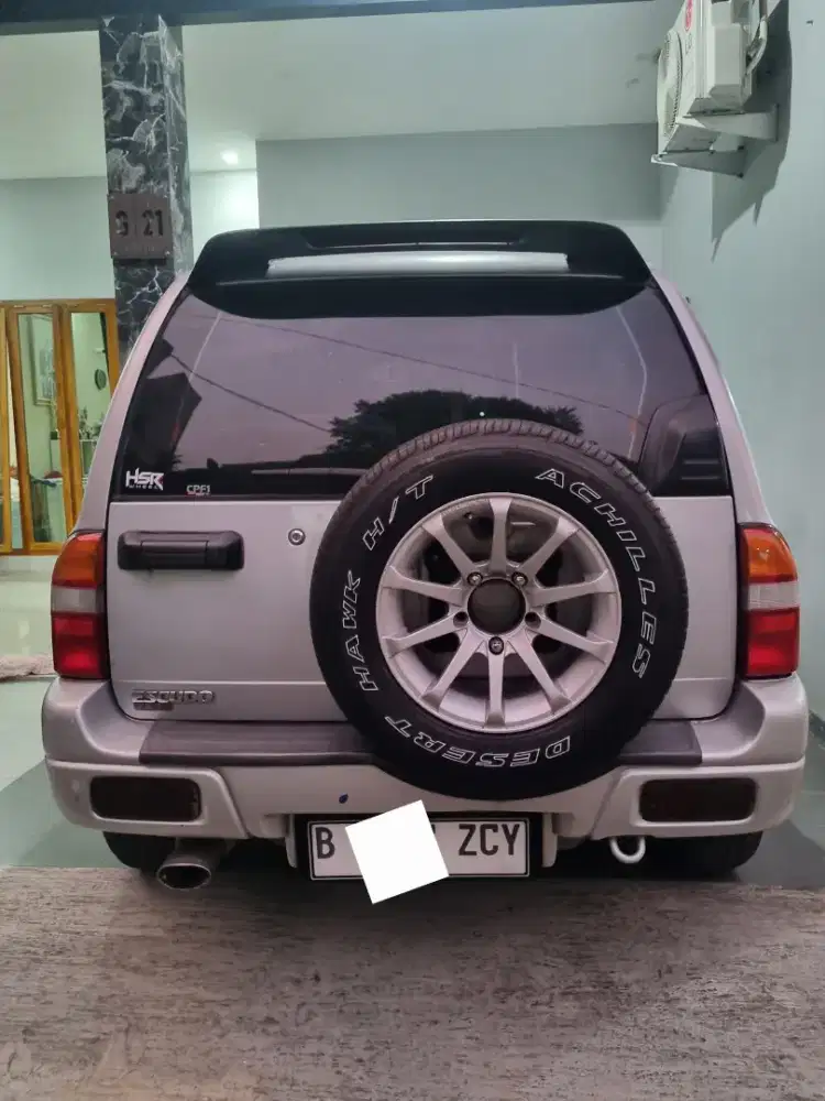 Dijual Grand Escudo 2.0i tahun 2001