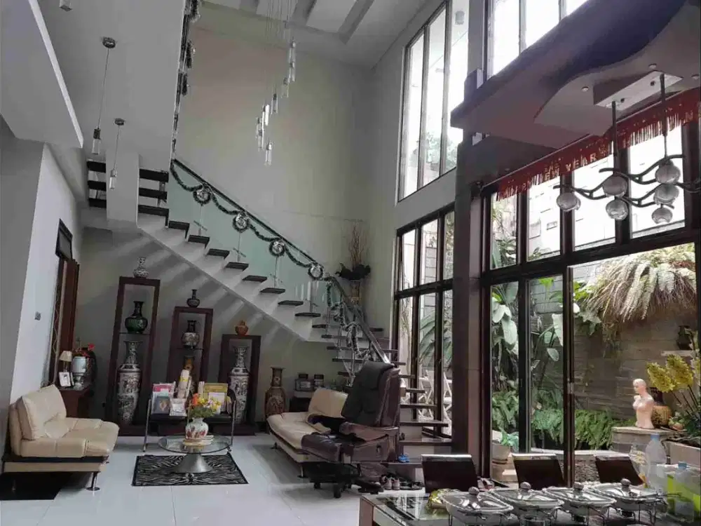 Jual rumah mewah Plumpang