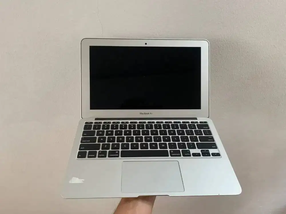 MacBook Air 11-inch Intel Core i5 RAM 4GB SSD 128GB Mid 2013