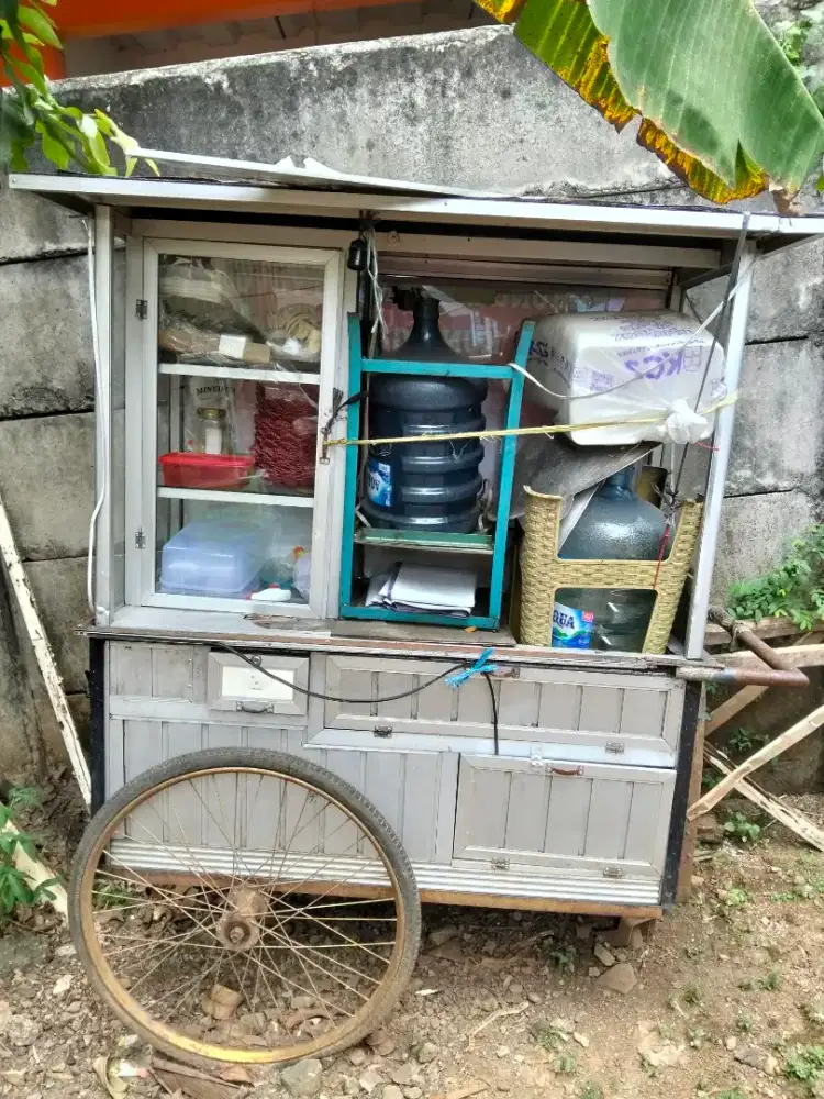 geobak minuman dan bakso bekas