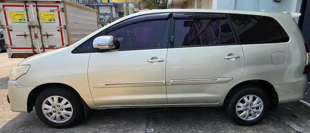 Kijang Innova G 2.0 Matic 2013
