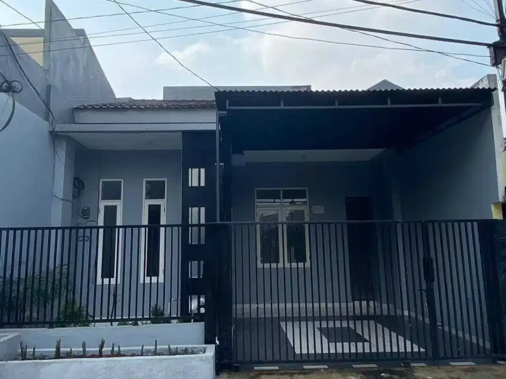 Disewakan Rumah di Bulevard Hijau Harapan Indah Bekasi