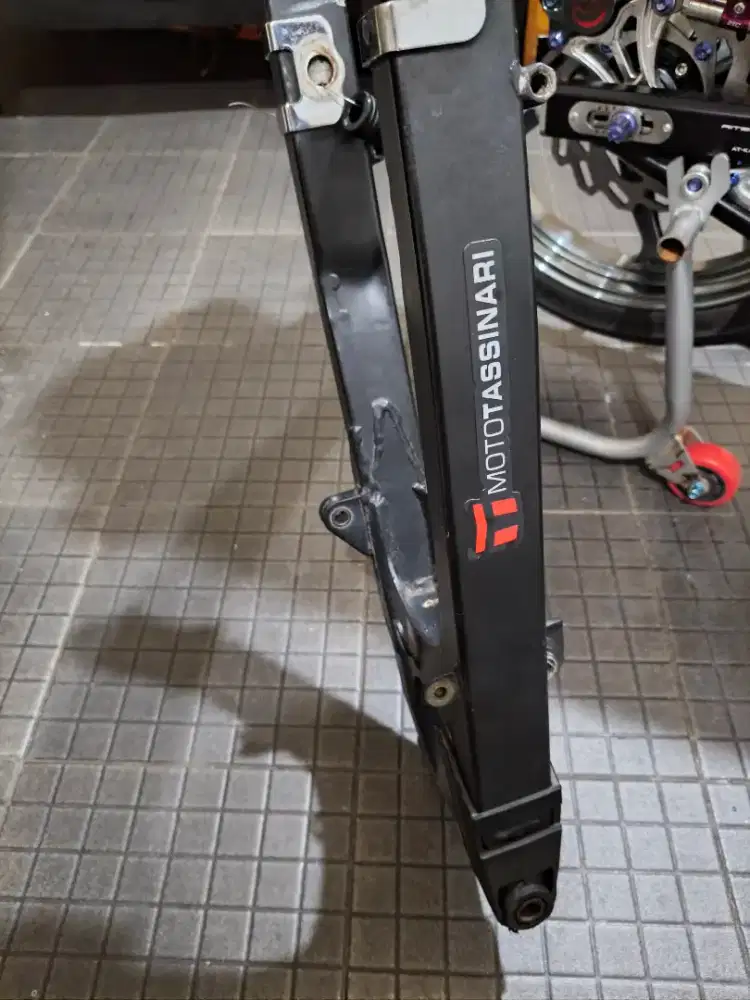 Swing arm bekas ninja r ss